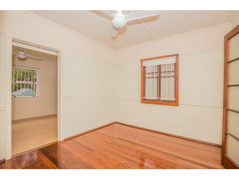 39 Avondale Avenue, Annerley QLD 4103