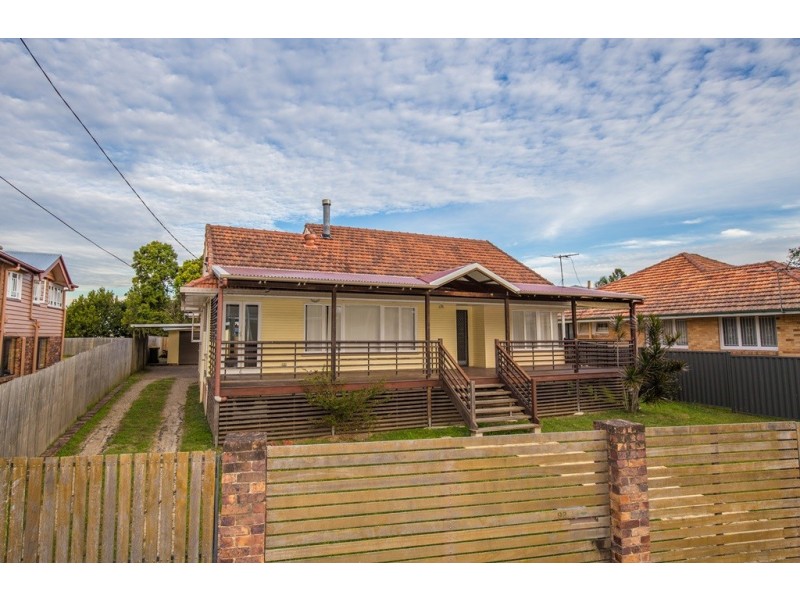 92 Brisbane Corso, Fairfield QLD 4103