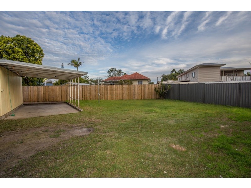 92 Brisbane Corso, Fairfield QLD 4103