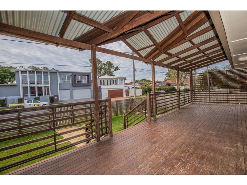 92 Brisbane Corso, Fairfield QLD 4103