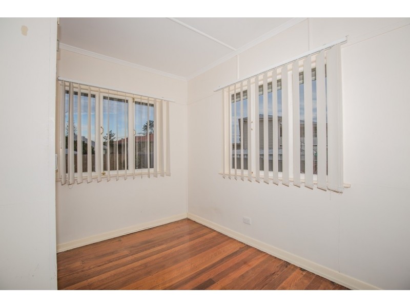 92 Brisbane Corso, Fairfield QLD 4103