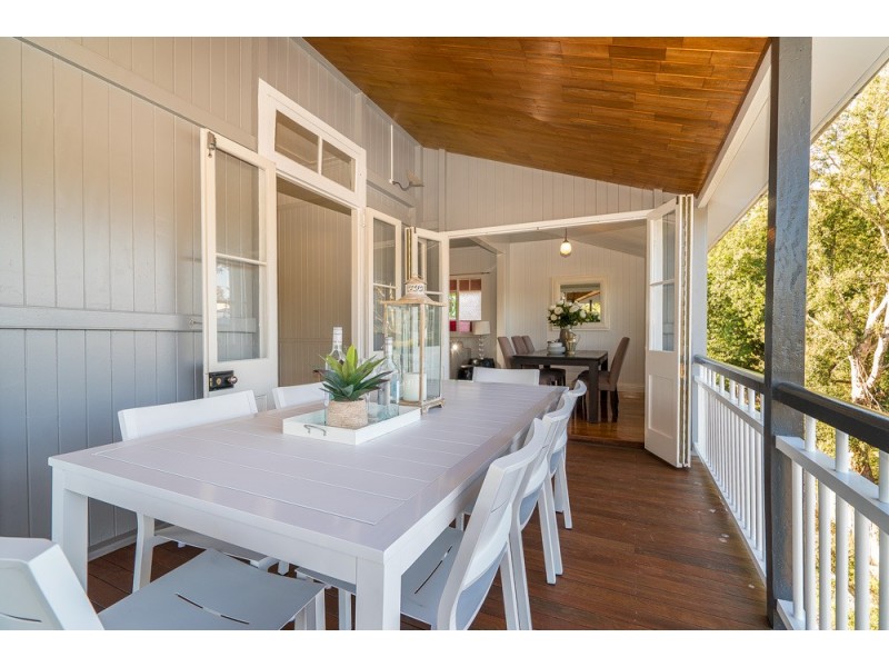 32 Aubigny Street, Annerley QLD 4103