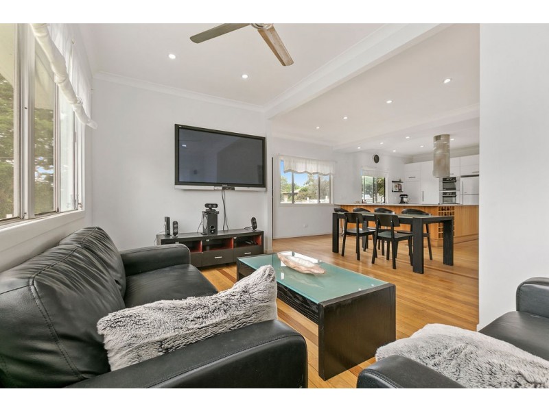 3 Upwood Street, Coopers Plains QLD 4108