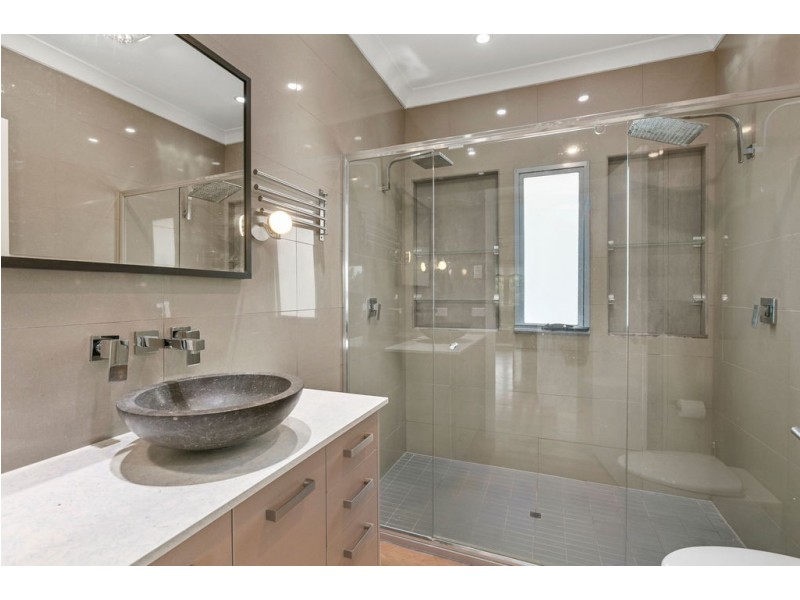 3 Upwood Street, Coopers Plains QLD 4108