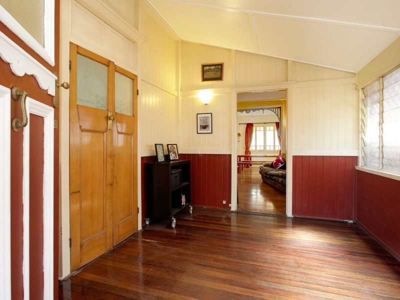 27 Franklin Street, Annerley QLD 4103