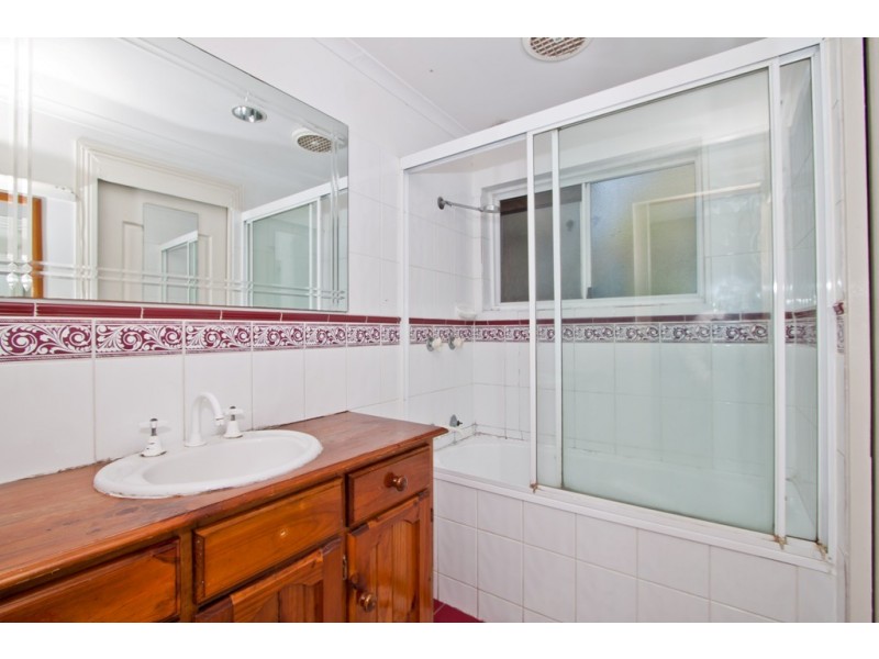 37 A Palmerston Street, Annerley QLD 4103