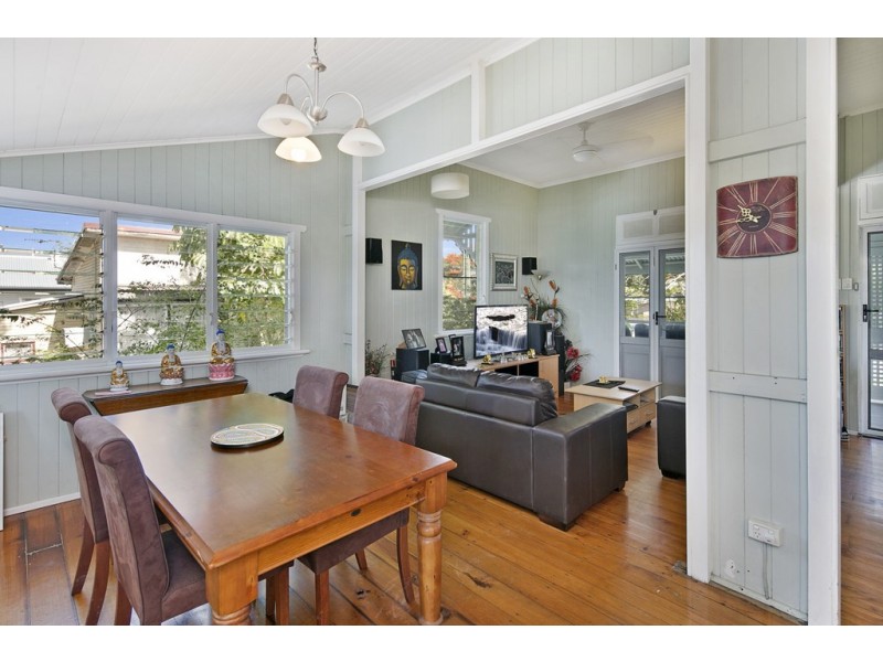 95 Dartmouth Street, Coopers Plains QLD 4108