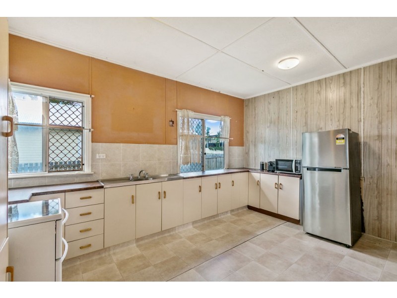 11 Courtice Street, Acacia Ridge QLD 4110