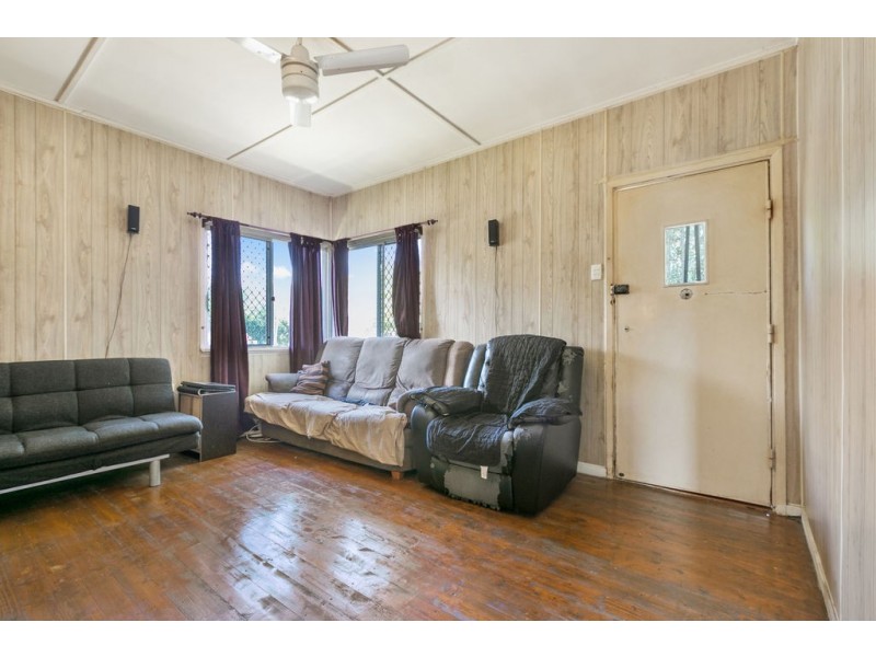 11 Courtice Street, Acacia Ridge QLD 4110