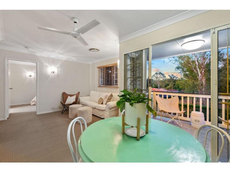 2 Upwood Street, Coopers Plains QLD 4108