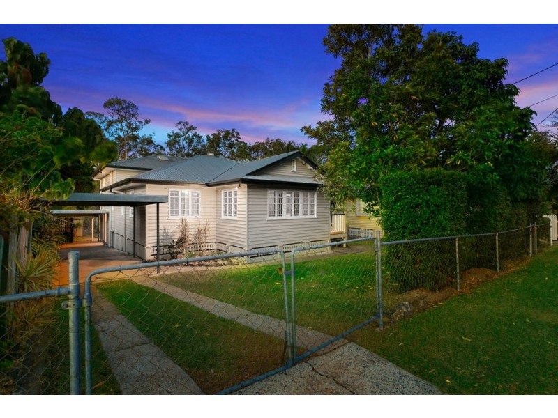 2 Upwood Street, Coopers Plains QLD 4108