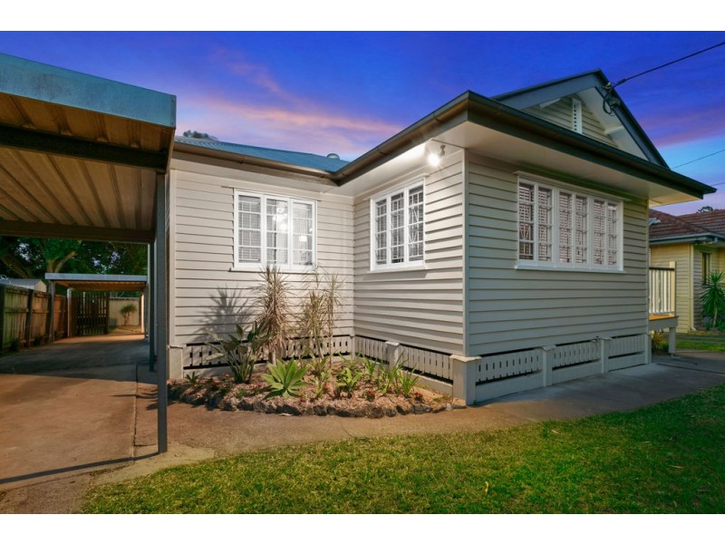 2 Upwood Street, Coopers Plains QLD 4108