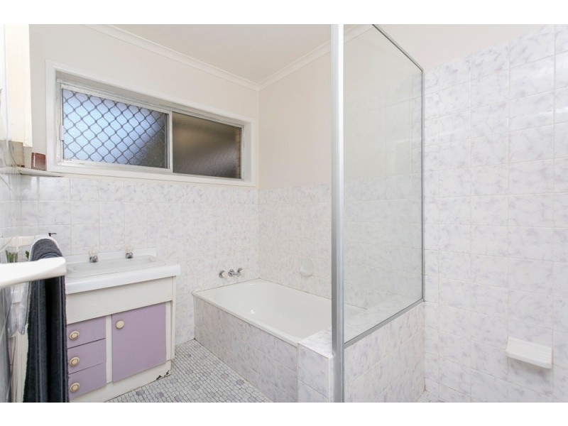 3 Dellwood Street, Nathan QLD 4111