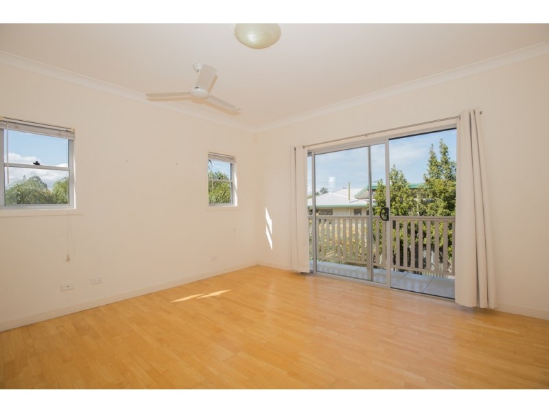 198 Hyde Road, Yeronga QLD 4104