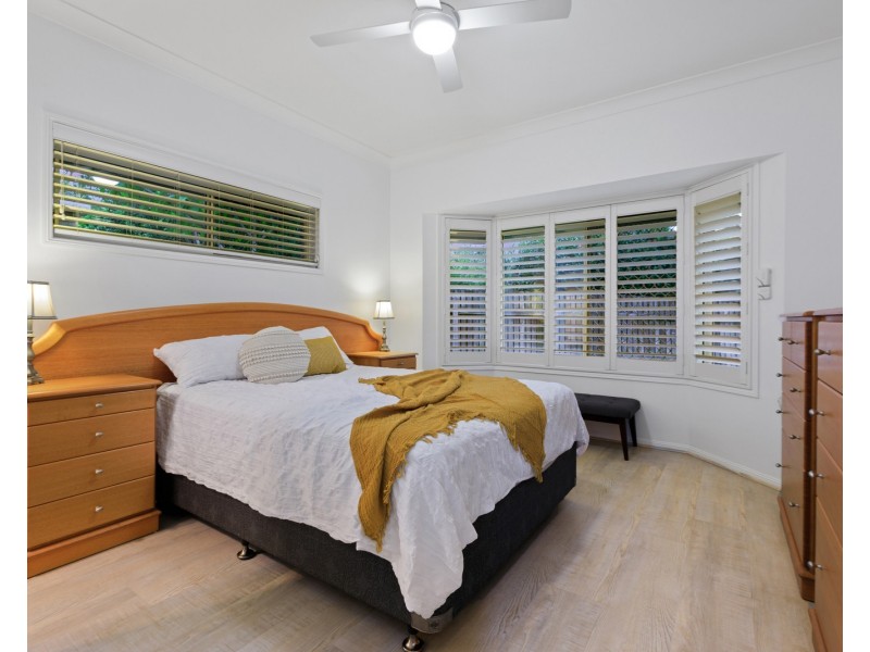 8 Chotai Place, Coopers Plains QLD 4108