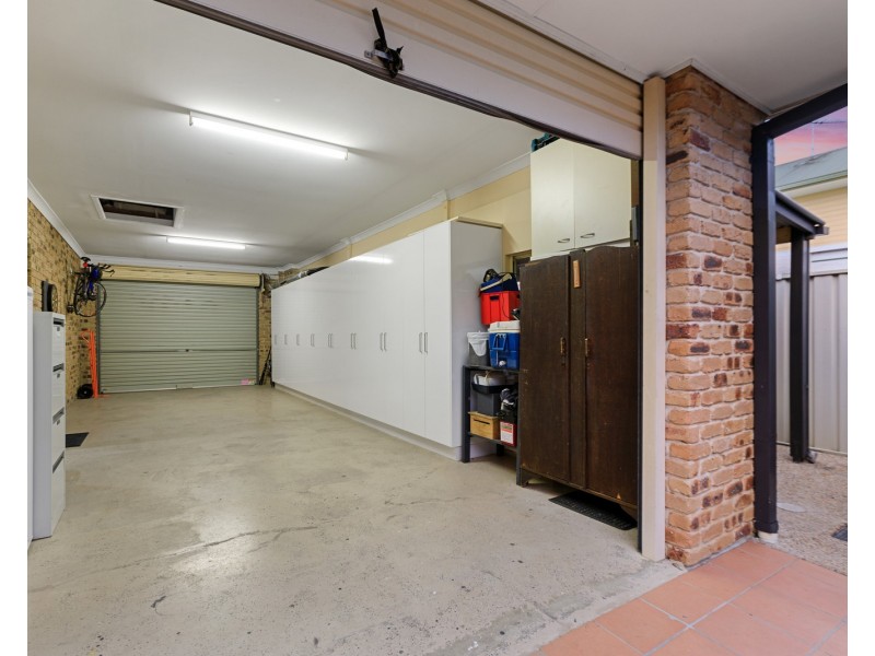 8 Chotai Place, Coopers Plains QLD 4108