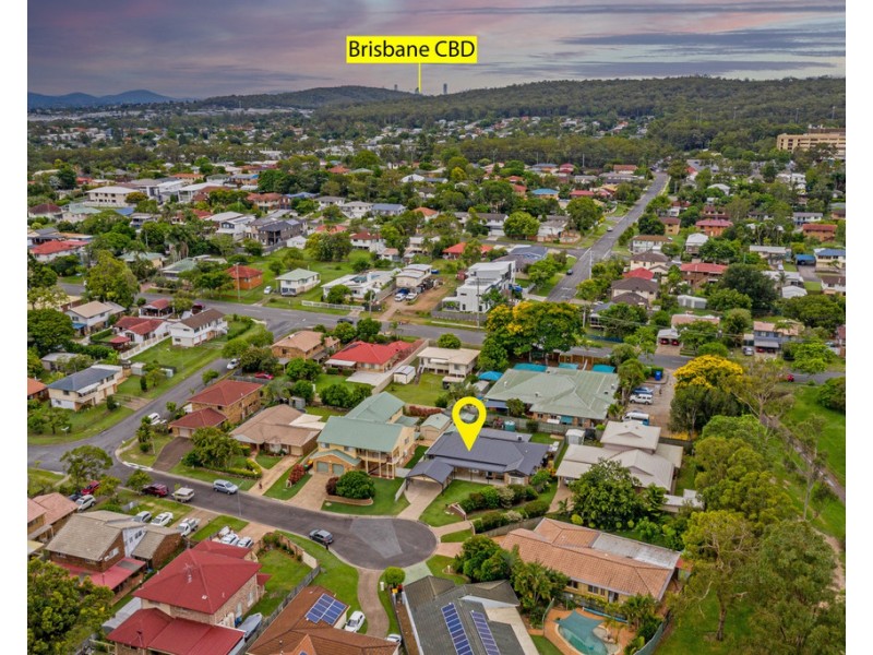 8 Chotai Place, Coopers Plains QLD 4108