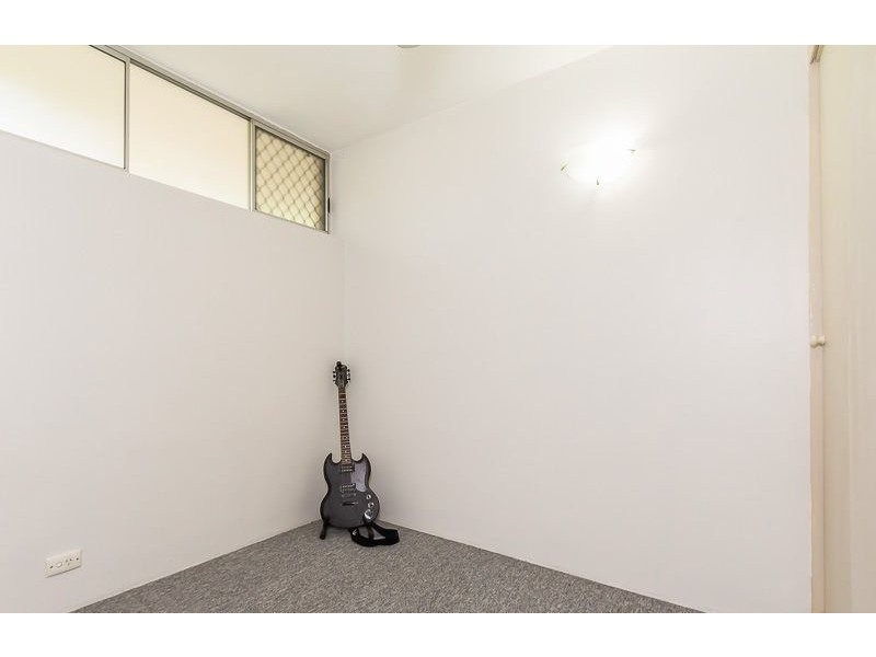 2/54 Kingsley Parade, Yeronga QLD 4104