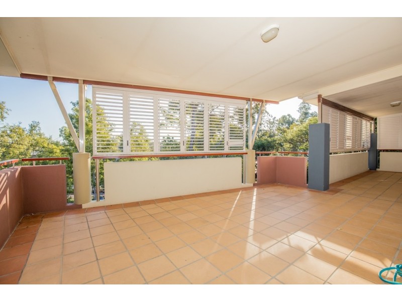 2/3 Indooroopilly Street, Dutton Park QLD 4102