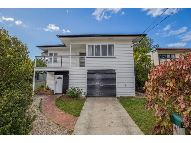 11 Redarc Street, Fairfield QLD 4103