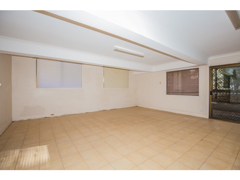 11 Redarc Street, Fairfield QLD 4103