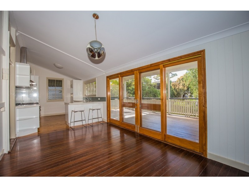 26 Carville Street, Annerley QLD 4103