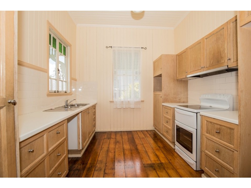 11 Tamar Street, Annerley QLD 4103