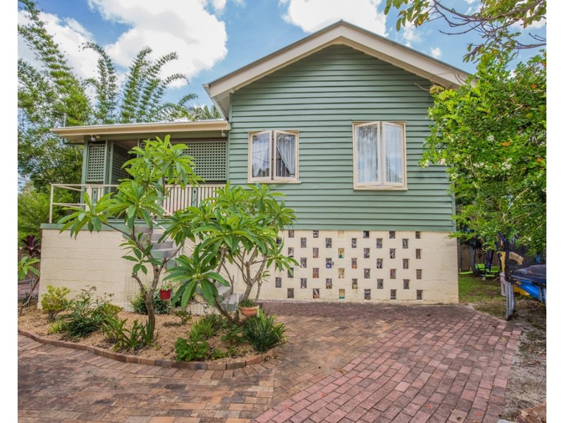 15 Southall Street, Fairfield QLD 4103