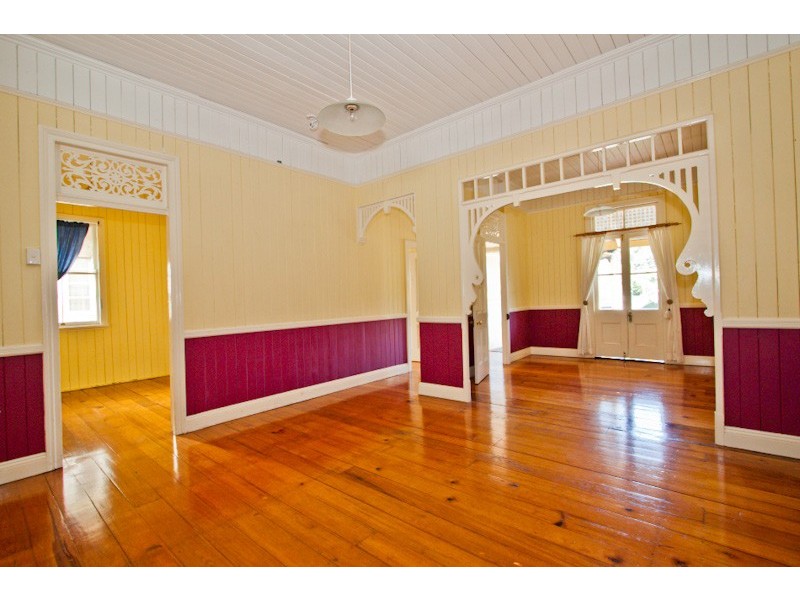 15 Deighton Road, Dutton Park QLD 4102