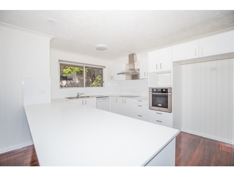 24 Kuring-gai Avenue, Tarragindi QLD 4121