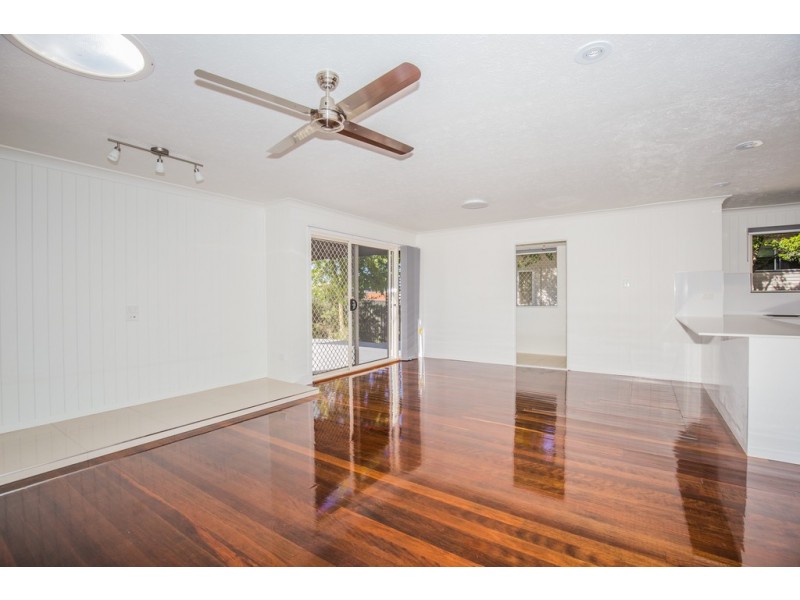 24 Kuring-gai Avenue, Tarragindi QLD 4121