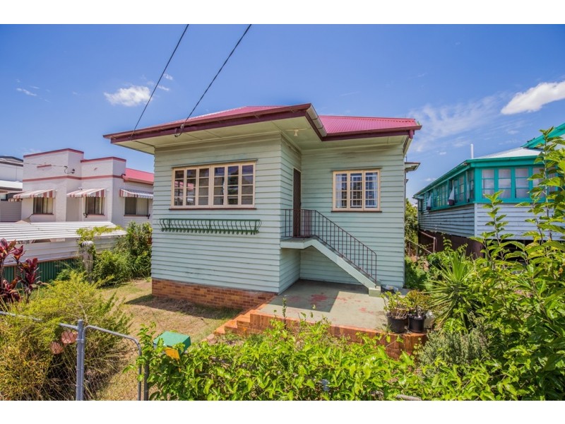 18 Clive Street, Annerley QLD 4103
