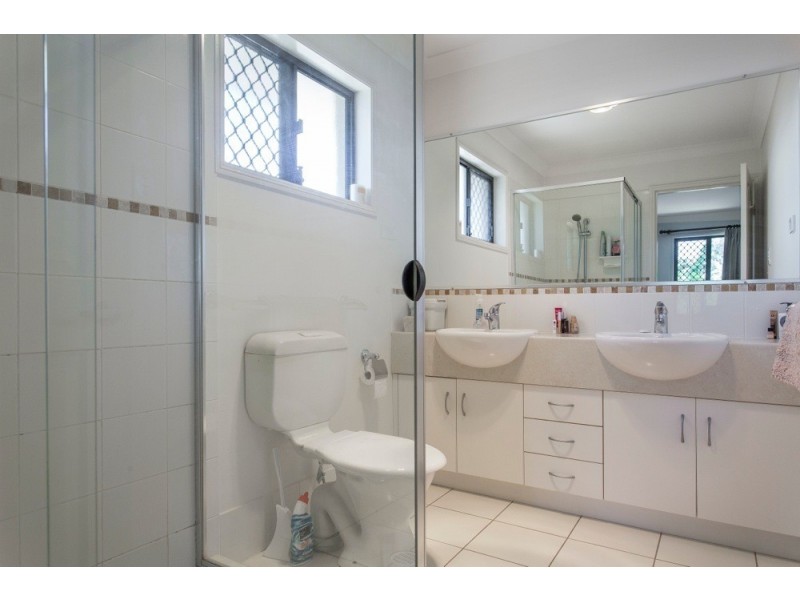 7 Cricket Street, Coopers Plains QLD 4108