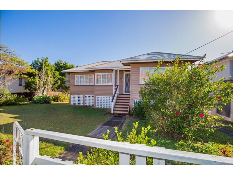 194 Cracknell Road, Tarragindi QLD 4121