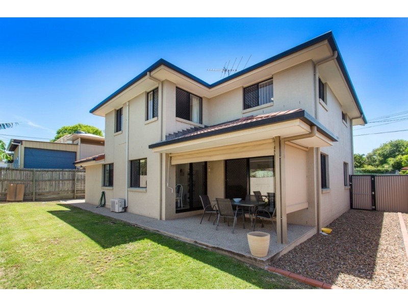 7 Cricket Street, Coopers Plains QLD 4108