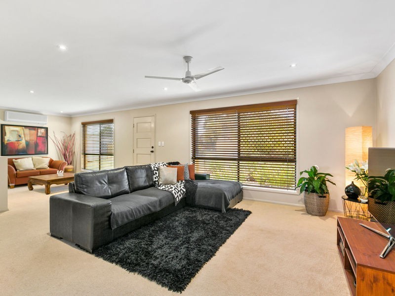 17 Cricket Street, Coopers Plains QLD 4108