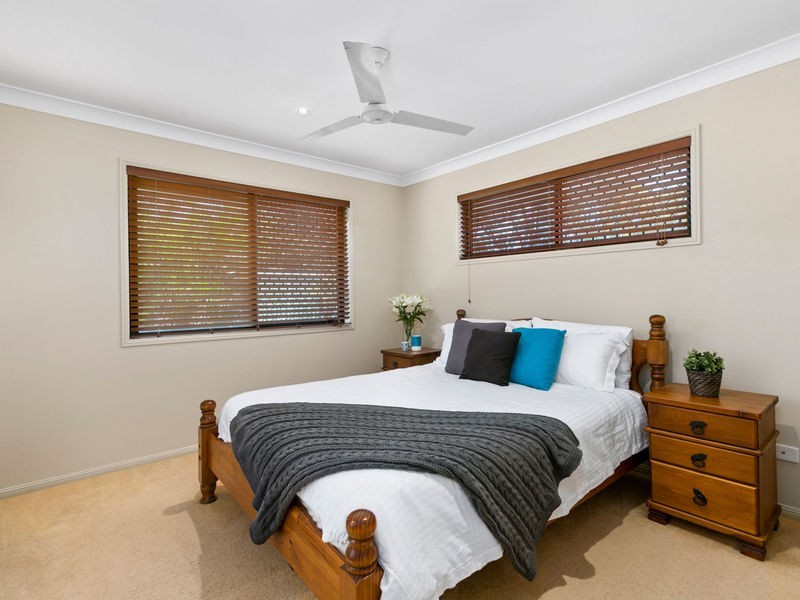 17 Cricket Street, Coopers Plains QLD 4108