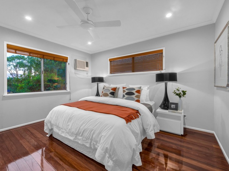 80 Lancelot Street, Tennyson QLD 4105