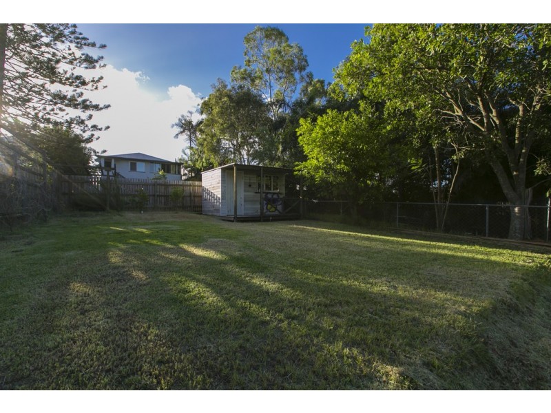 15 Logan Street, Greenslopes QLD 4120
