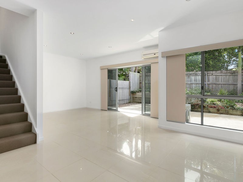 4/16 Broadmere Street, Annerley QLD 4103