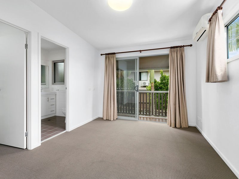 4/16 Broadmere Street, Annerley QLD 4103