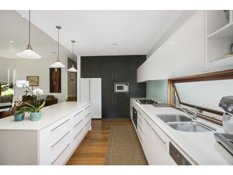 5 Wilkins Street East, Annerley QLD 4103