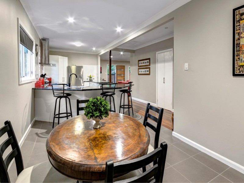 98 Venner Road, Annerley QLD 4103