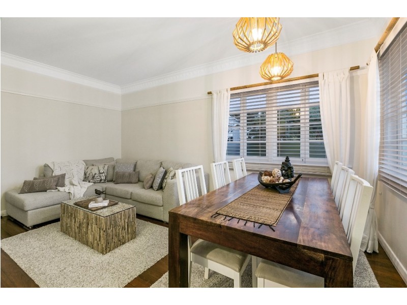 7 Sampson Street, Annerley QLD 4103