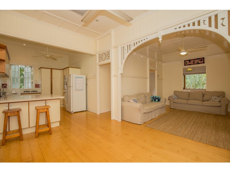 46 Fenton Street, Fairfield QLD 4103