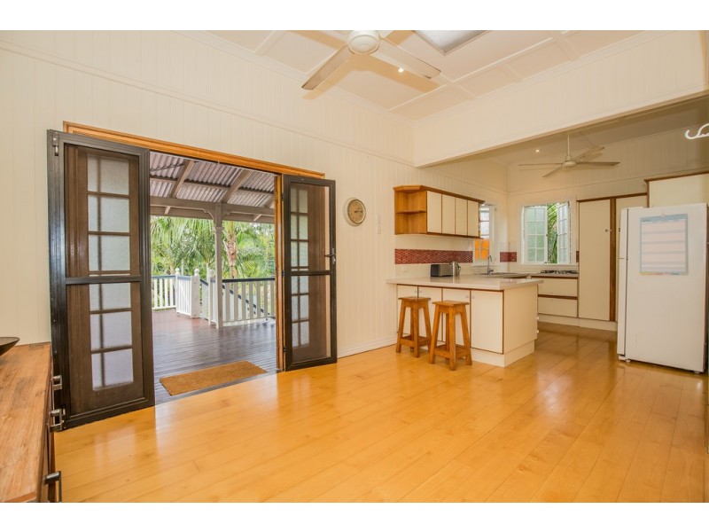 46 Fenton Street, Fairfield QLD 4103