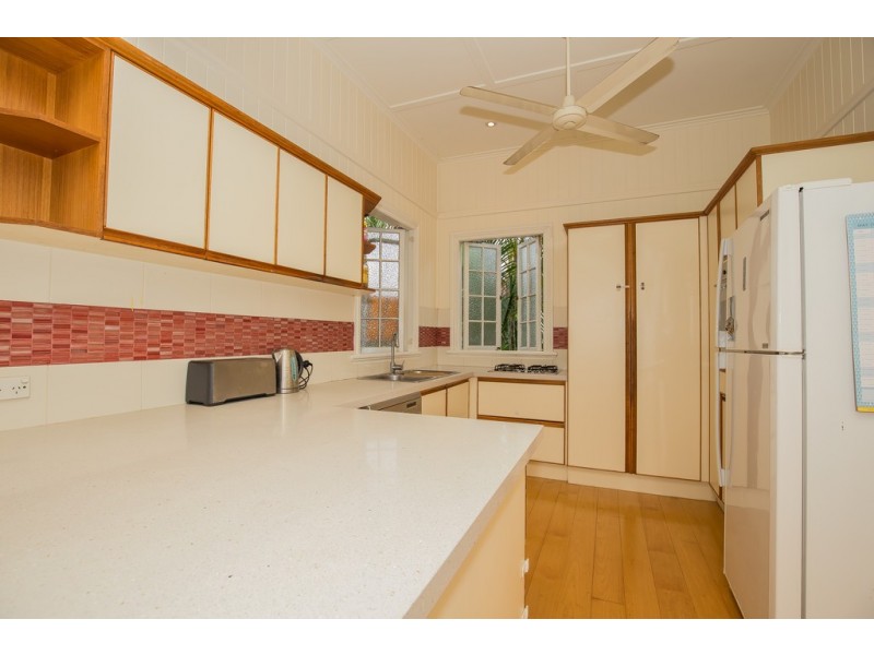 46 Fenton Street, Fairfield QLD 4103