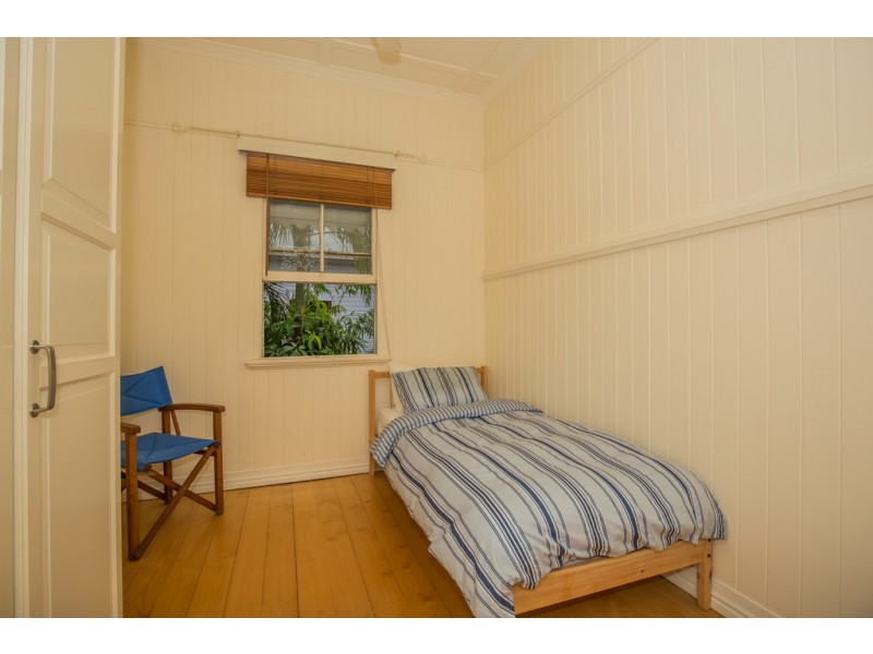 46 Fenton Street, Fairfield QLD 4103