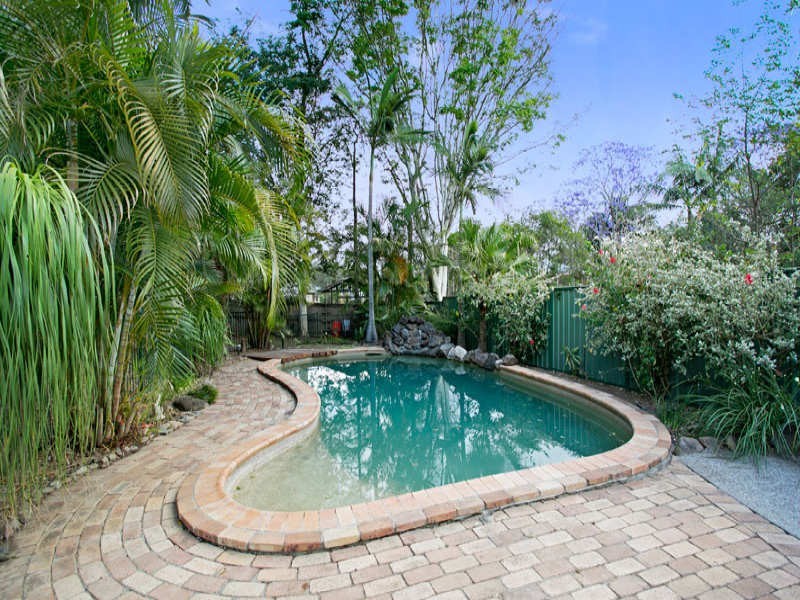 46 Fenton Street, Fairfield QLD 4103