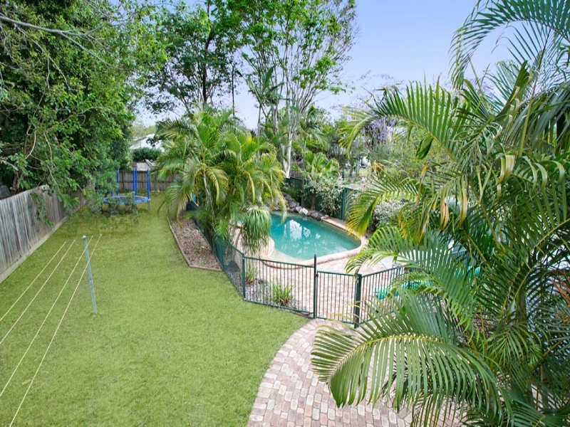 46 Fenton Street, Fairfield QLD 4103